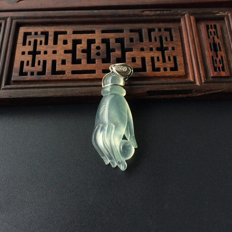 (超值推荐)冰种略飘花镶白金钻石佛手胸坠