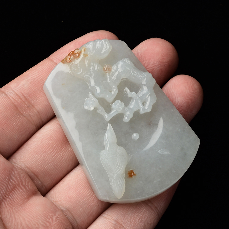 (超值推荐)糯冰种晴水飘红花喜上眉梢挂件(李牧祥大师出品)