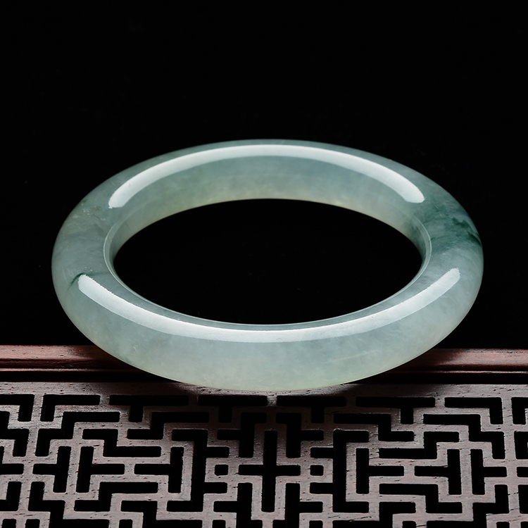 (超值推荐)冰种飘花圆条手镯(55.1mm)
