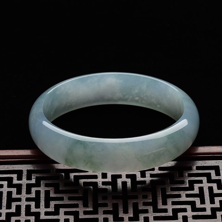 (超值推荐)冰种晴水飘花手镯(58.3mm)