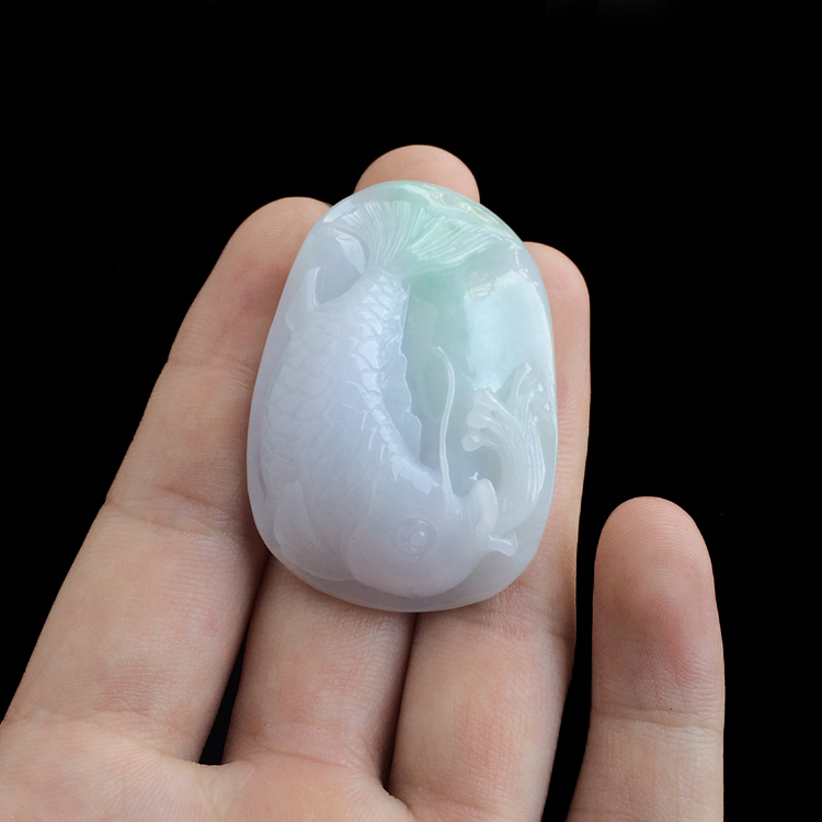 糯冰种晴水淡紫罗兰小鱼挂件