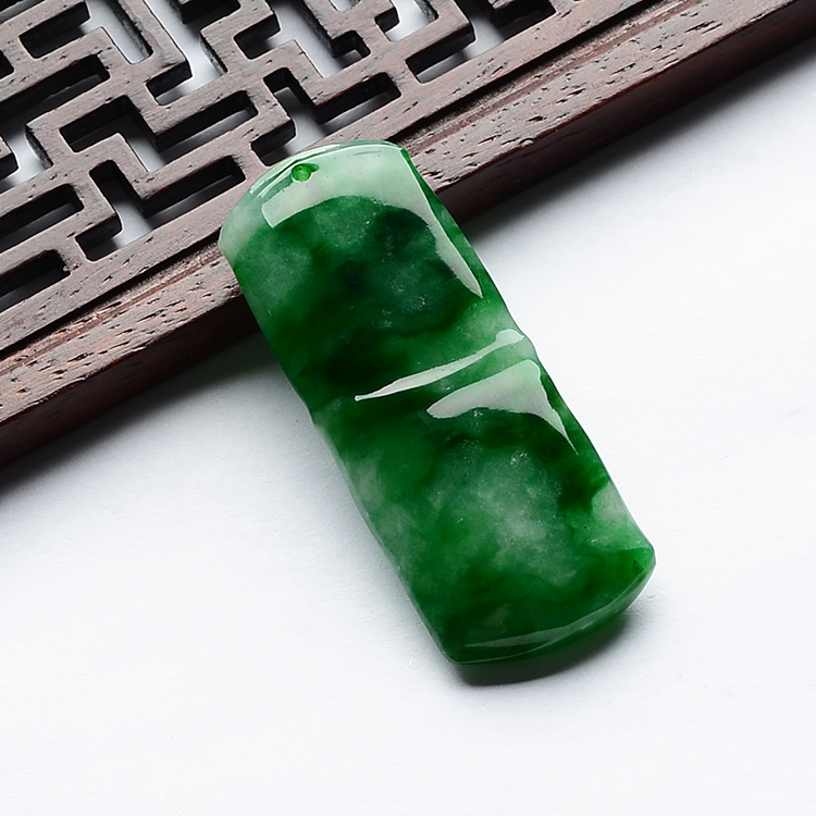 (超值推荐)糯冰种廯加绿节节高挂件
