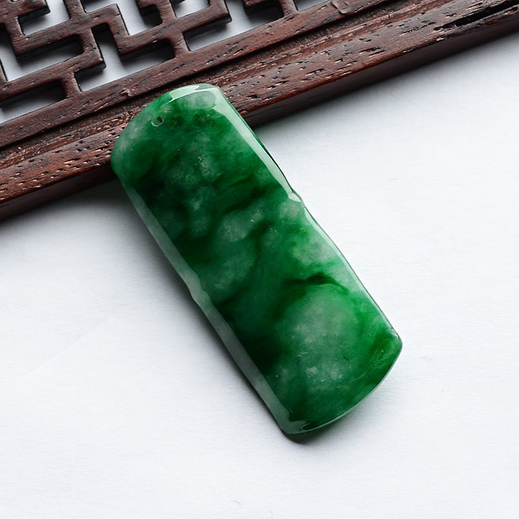(超值推荐)糯冰种廯加绿节节高挂件