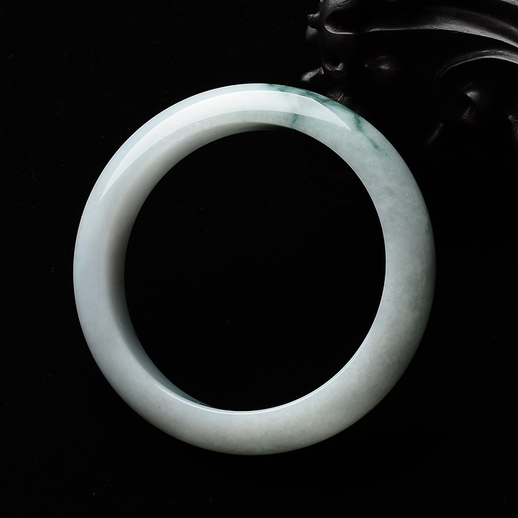 (超值推荐)糯冰种飘花手镯(56.5mm)
