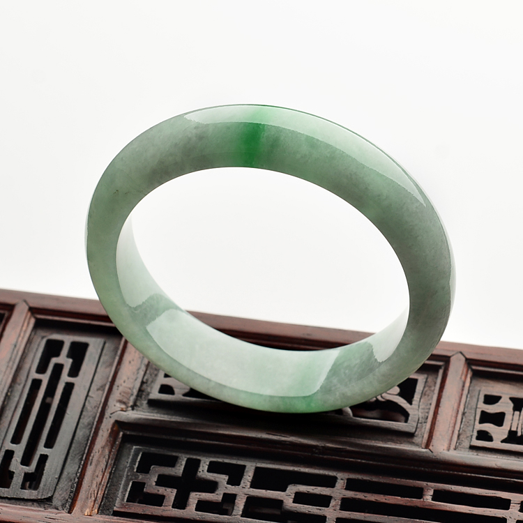 糯冰种飘翠手镯(53.2mm)