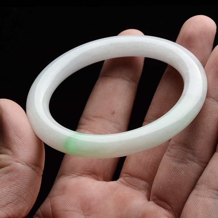 (超值推荐)糯冰种略飘翠圆条手镯(54.2mm)