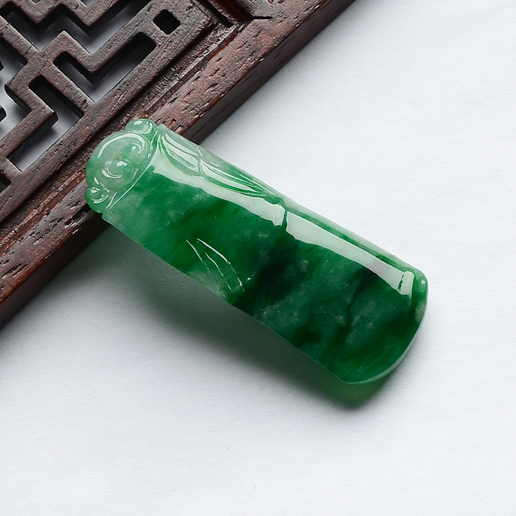 (超值推荐)糯冰种廯加绿节节高挂件