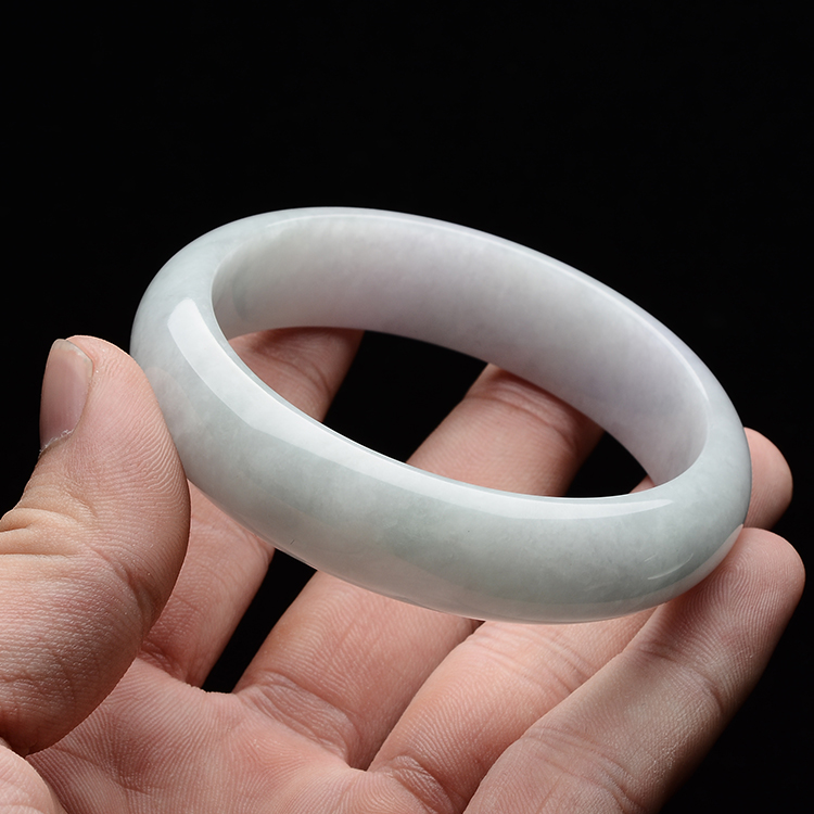(超值推荐)糯冰种淡晴水手镯(58.4mm)