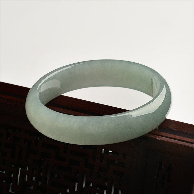 （超值推荐）糯冰种晴水贵妃镯（49.2mm-57mm）