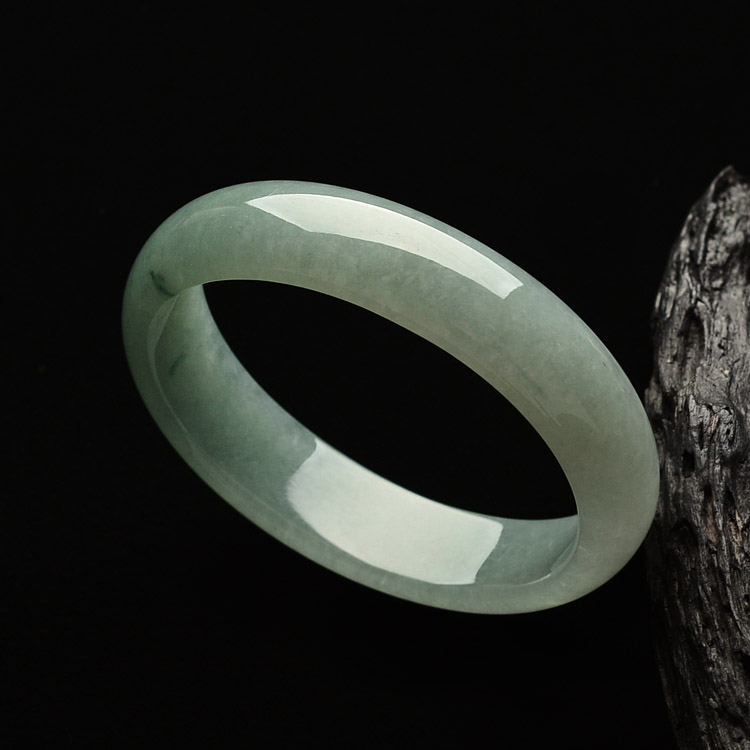 （超值推荐）糯冰种晴水贵妃镯（49.2mm-57mm）