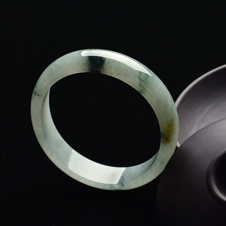 （超值推荐）糯冰种飘花贵妃镯（49.4mm-55.3mm）