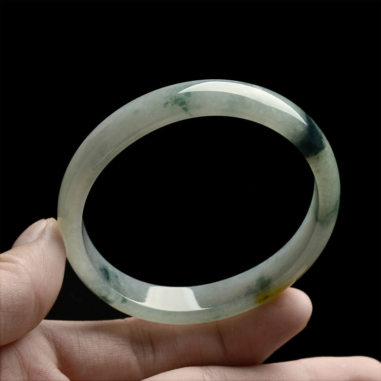 （超值推荐）糯冰种飘花贵妃镯（49.4mm-55.3mm）