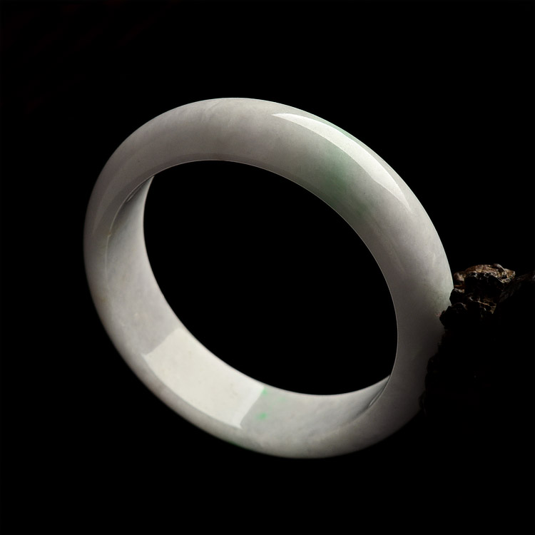 糯冰种淡春带彩手镯(60.9mm)