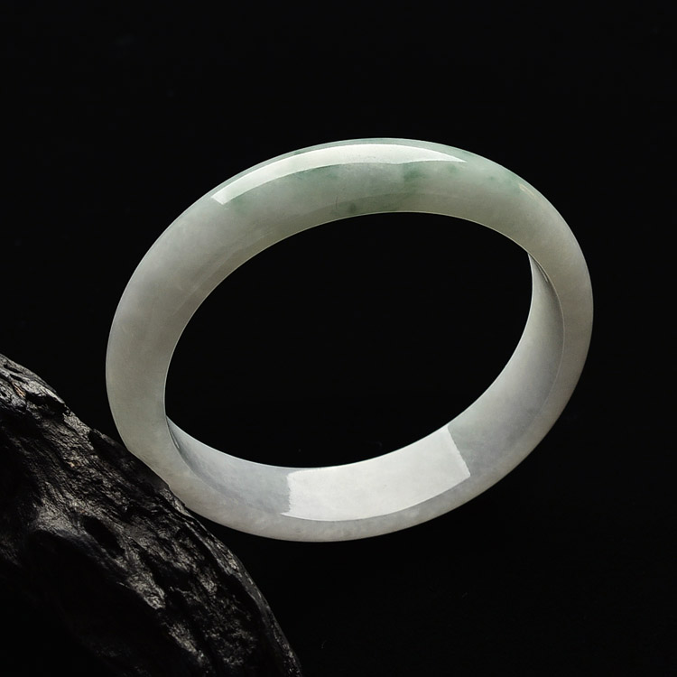（超值推荐）糯冰种飘花贵妃镯（47.7mm-53.4mm）