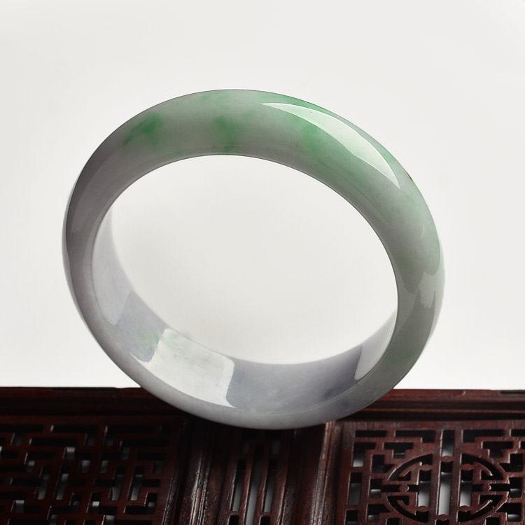 糯冰种春带彩手镯(60.7mm)