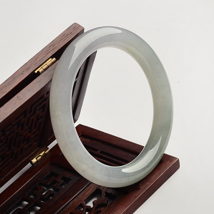 糯冰种晴水圆条手镯（54.7mm）