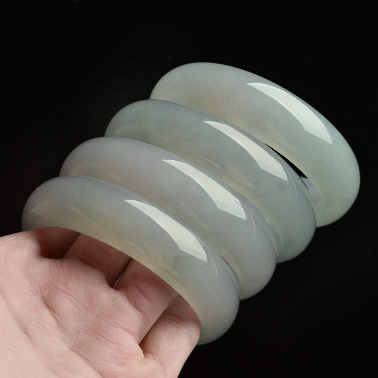 (超值推荐)糯冰种晴水/晴水飘花手镯(57.5mm-58mm一批走)