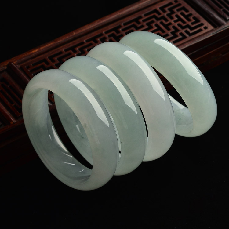 (超值推荐)糯冰种晴水/晴水飘花手镯(57.5mm-58mm一批走)