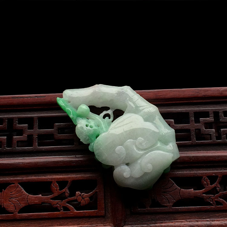 糯冰种翠色节节高挂件