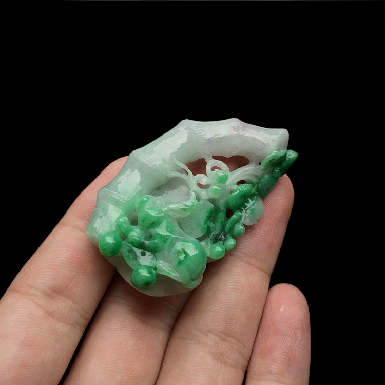 糯冰种翠色节节高挂件