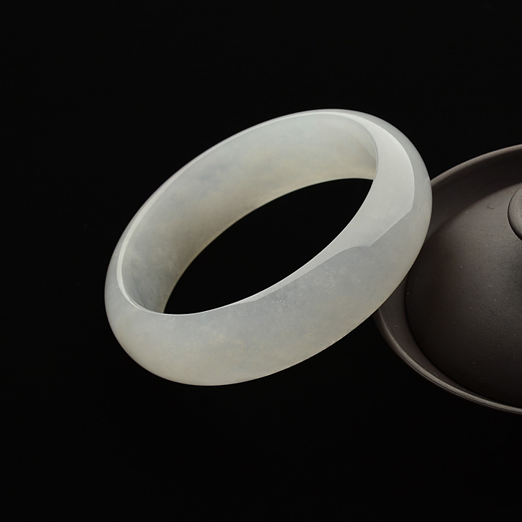 糯冰种晴水手镯(57.4mm)