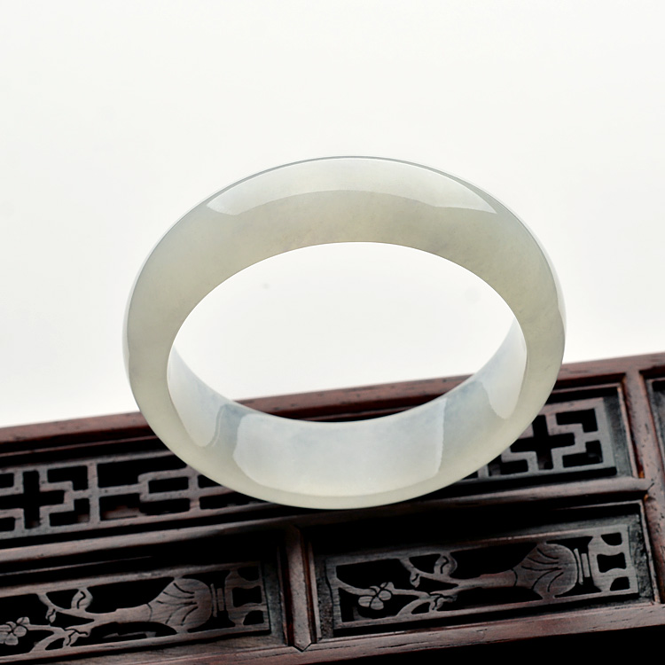 糯冰种晴水手镯(57.4mm)