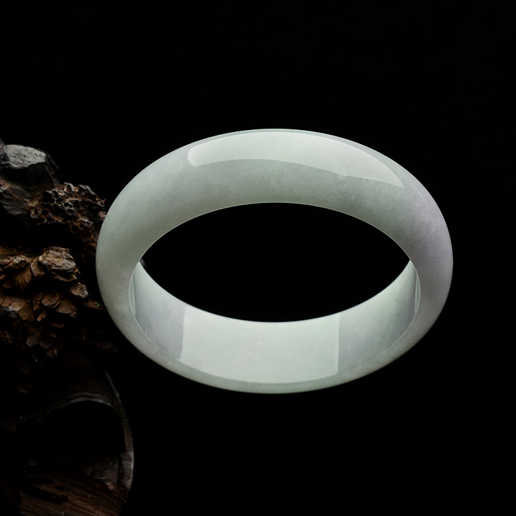 (超值推荐)糯冰种春带彩手镯(57.6mm)