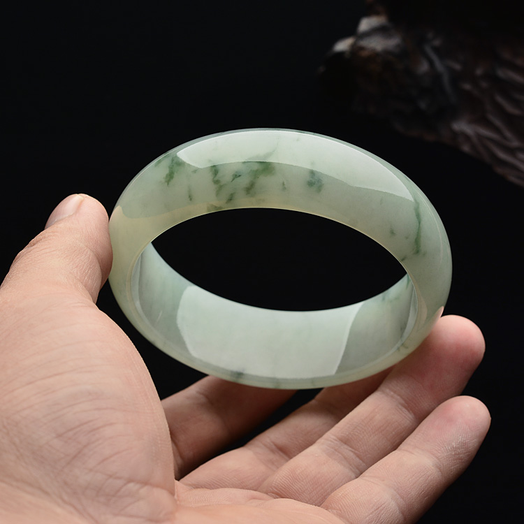 糯冰种飘花手镯(60.2mm)