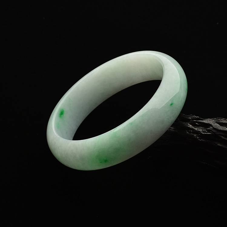 (超值推荐)糯冰种飘翠手镯(57.1mm)