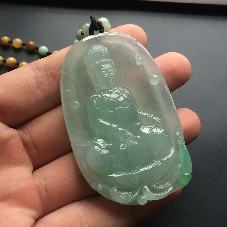 (超值推荐)冰种晴水略飘翠宝瓶观音挂件
