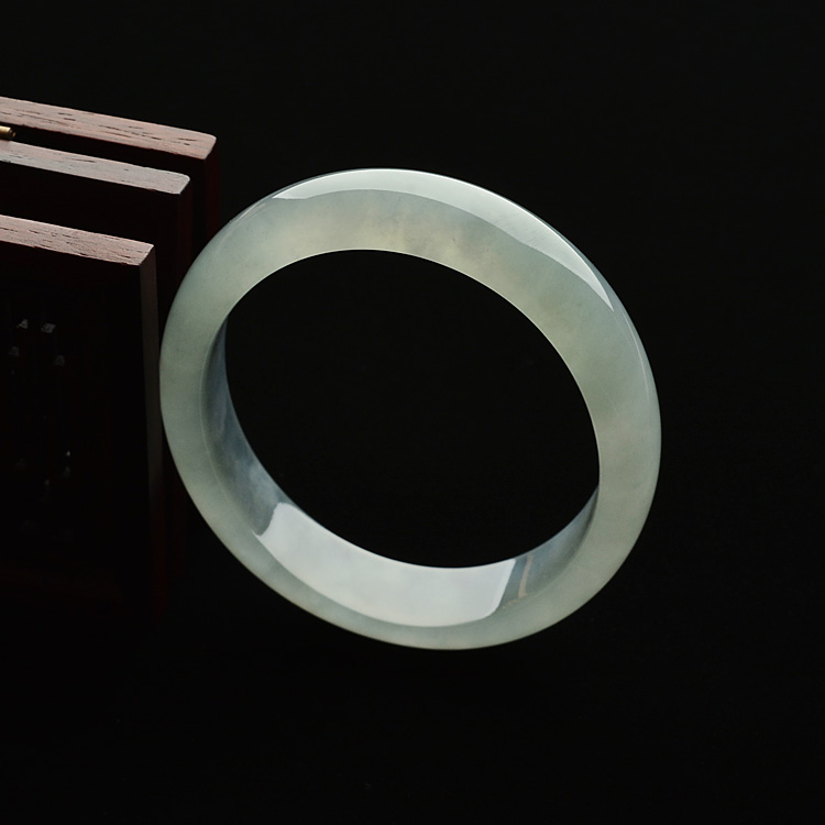 糯冰种晴水贵妃手镯(50.7-58.3mm)