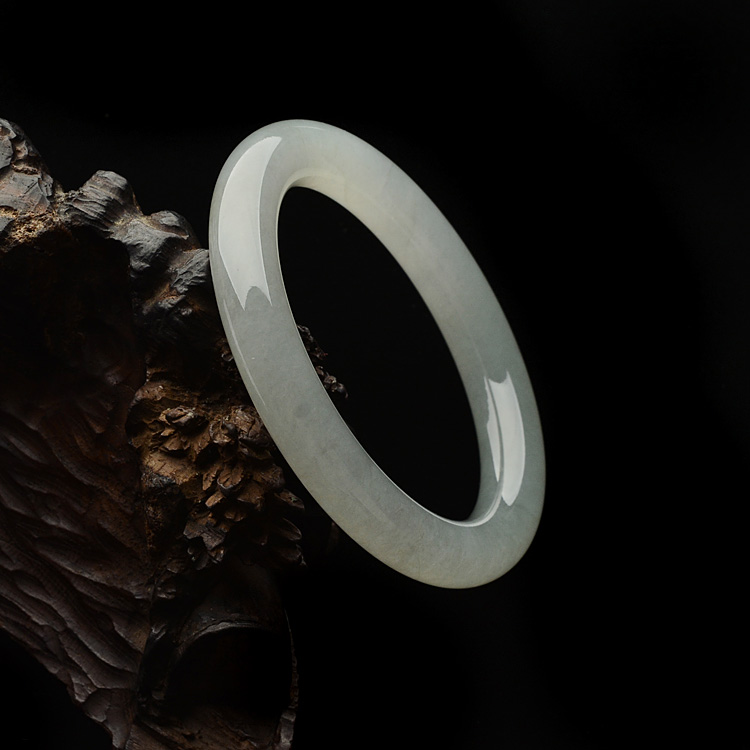 糯冰种晴水圆条手镯(55.4mm)