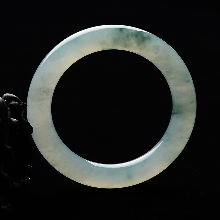 (超值推荐)糯冰种飘花圆条手镯(55.3mm)