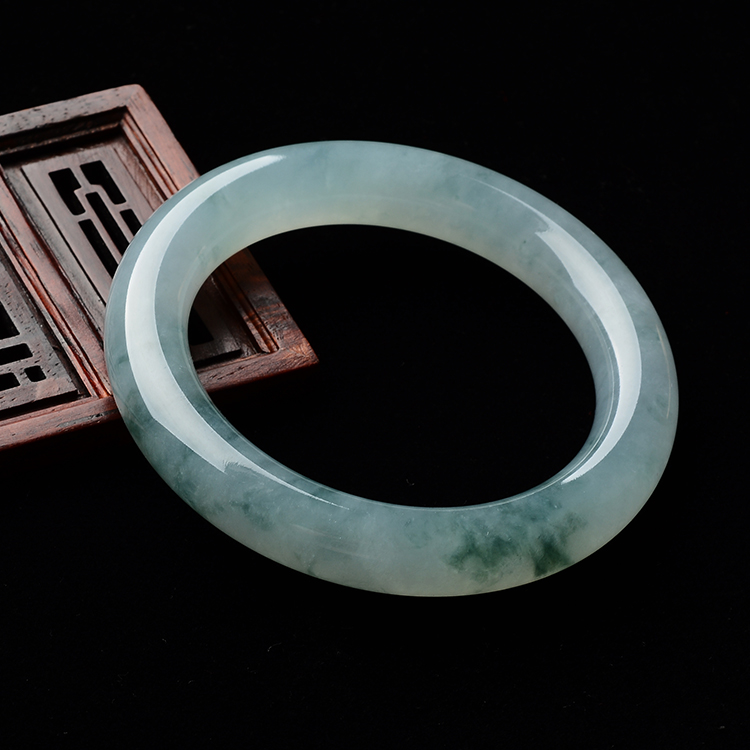 (超值推荐)糯冰种飘花圆条手镯(55.3mm)