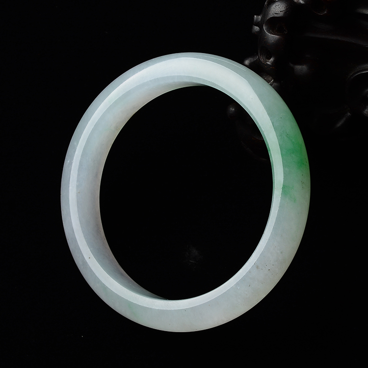 (超值推荐)糯冰种飘翠手镯(54.5mm)