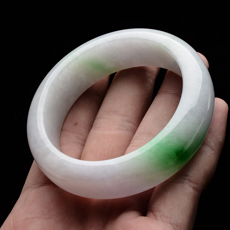 (超值推荐)糯冰种飘翠手镯(57.1mm)