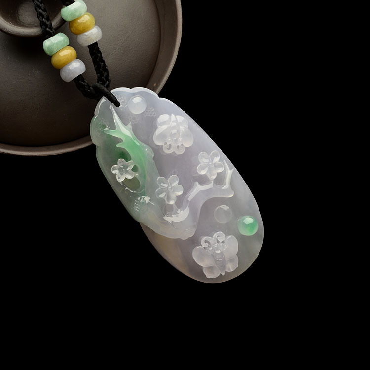 （超值推荐）糯冰种淡春带彩蝶恋花挂件
