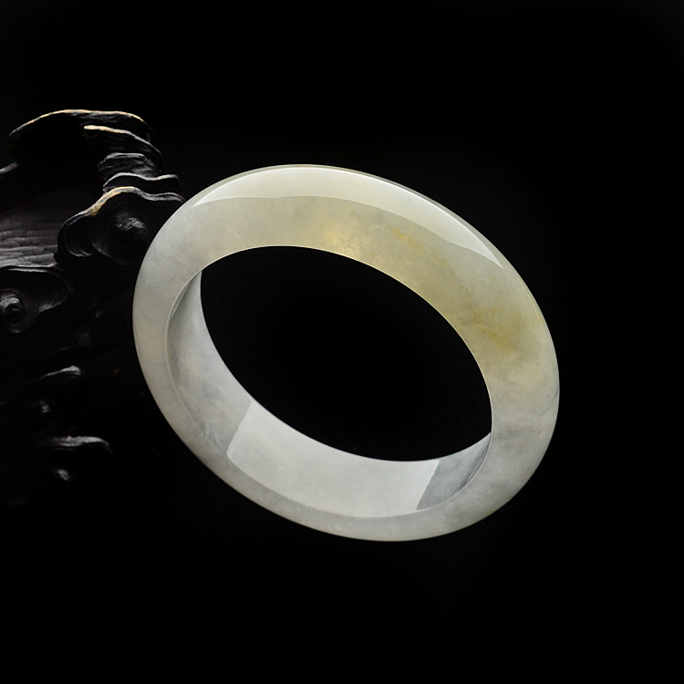 （超值推荐）糯冰种淡黄翡手镯（53.5mm）