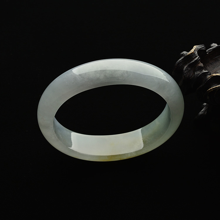 （超值推荐）糯冰种晴水略带黄翡贵妃镯（45.7mm-55mm）