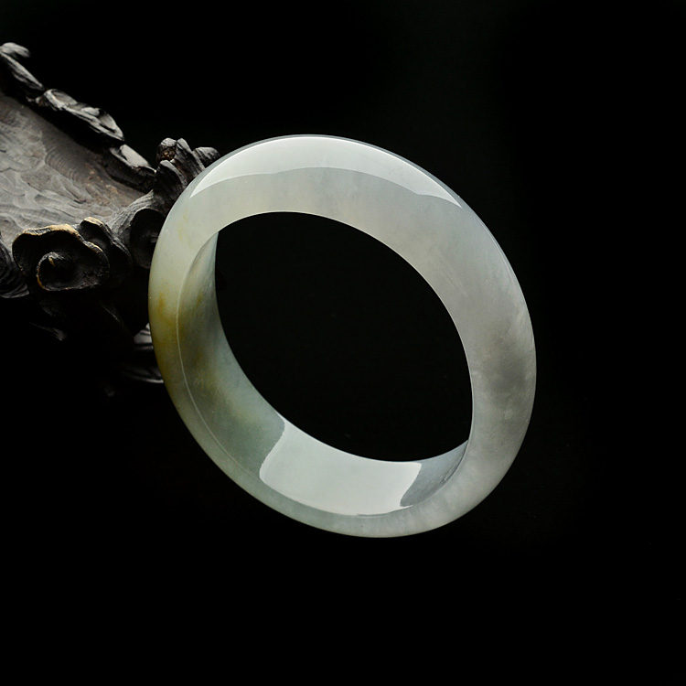 （超值推荐）糯冰种晴水略带黄翡贵妃镯（45.7mm-55mm）