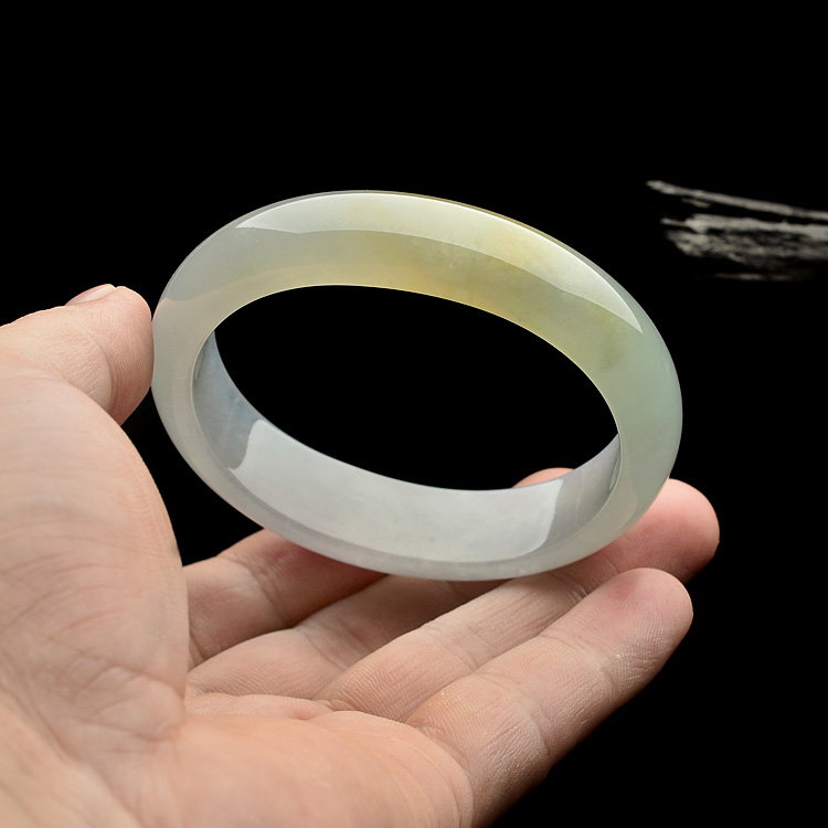 （超值推荐）糯冰种晴水略带黄翡贵妃镯（45.7mm-55mm）