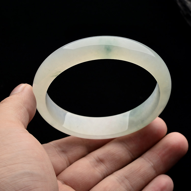 （超值推荐）糯冰种飘花手镯（58.4mm）