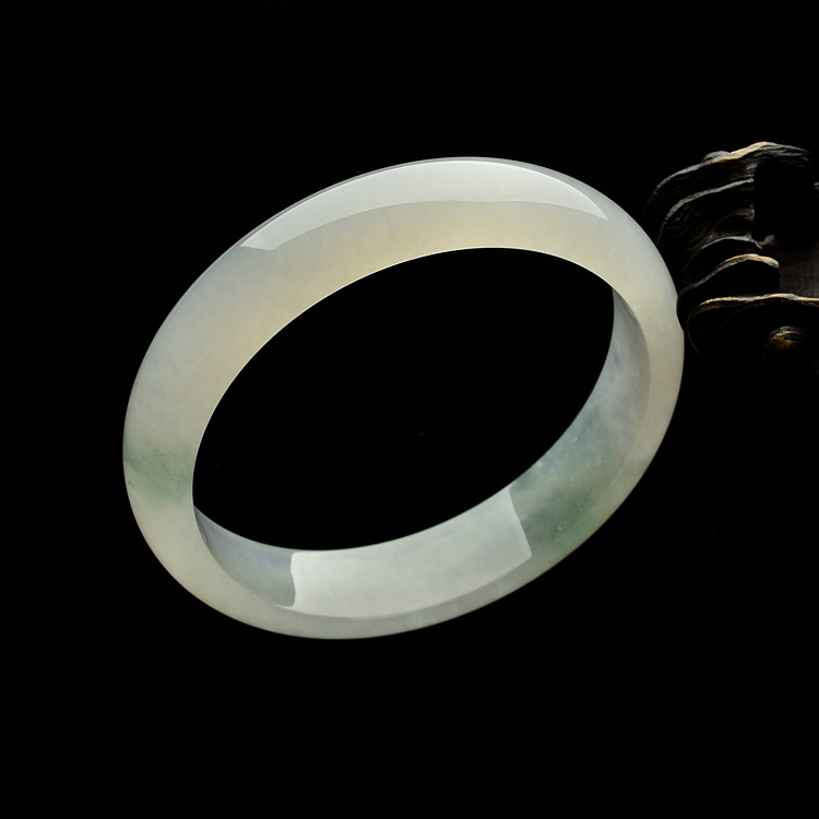 （超值推荐）糯冰种飘花手镯（58.4mm）