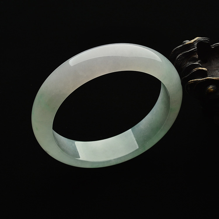 （超值推荐）糯冰种晴水手镯（58.3mm）