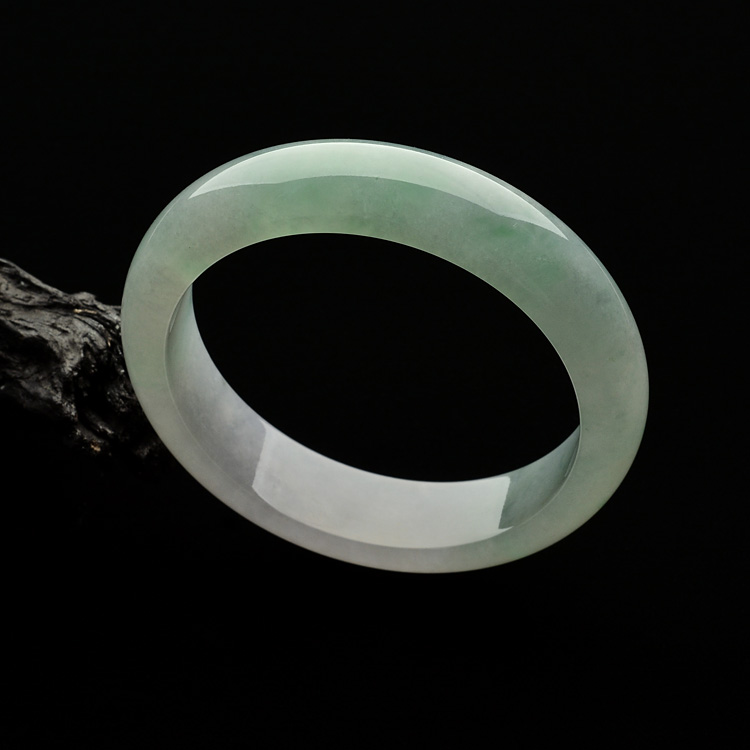 （超值推荐）糯冰种晴水手镯（58.3mm）