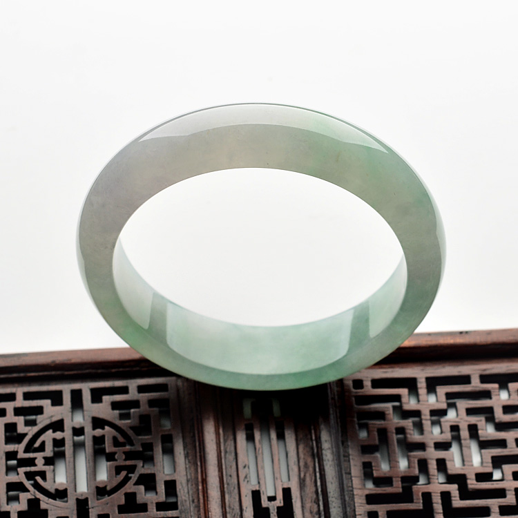 （超值推荐）糯冰种晴水手镯（58.3mm）