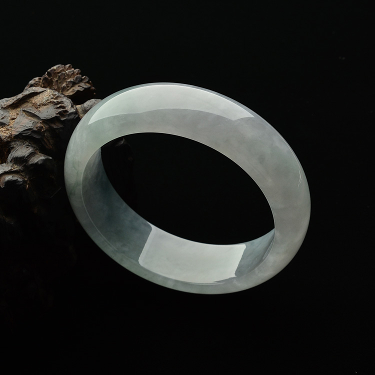 （超值推荐）糯冰种晴水手镯（59.6mm）
