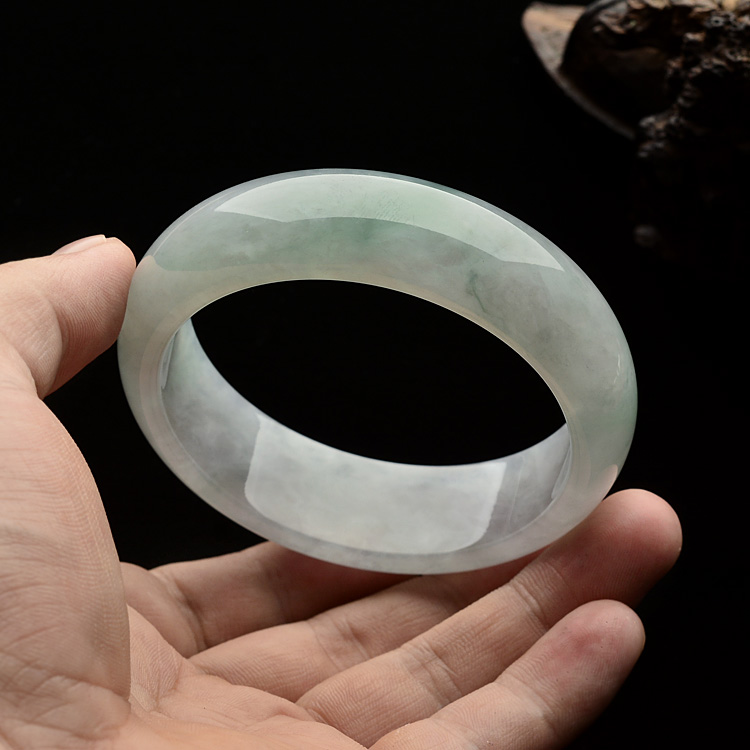 （超值推荐）糯冰种晴水手镯（59.6mm）