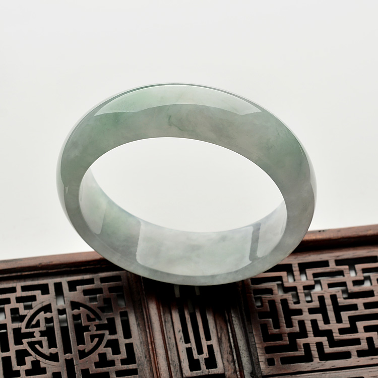 （超值推荐）糯冰种晴水手镯（59.6mm）