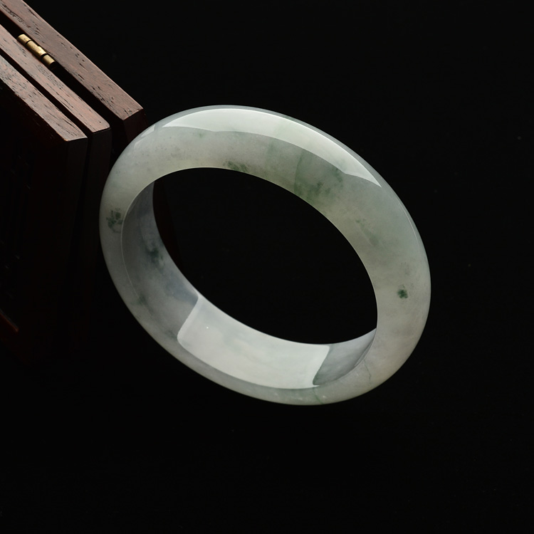 糯冰种飘花手镯(58mm)